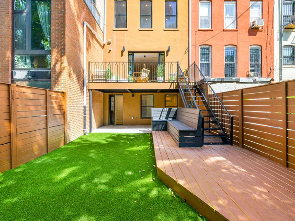 952a Greene Avenue image 17 of 28