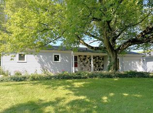 1364 S Michigan Rd, Eaton Rapids, MI 48827