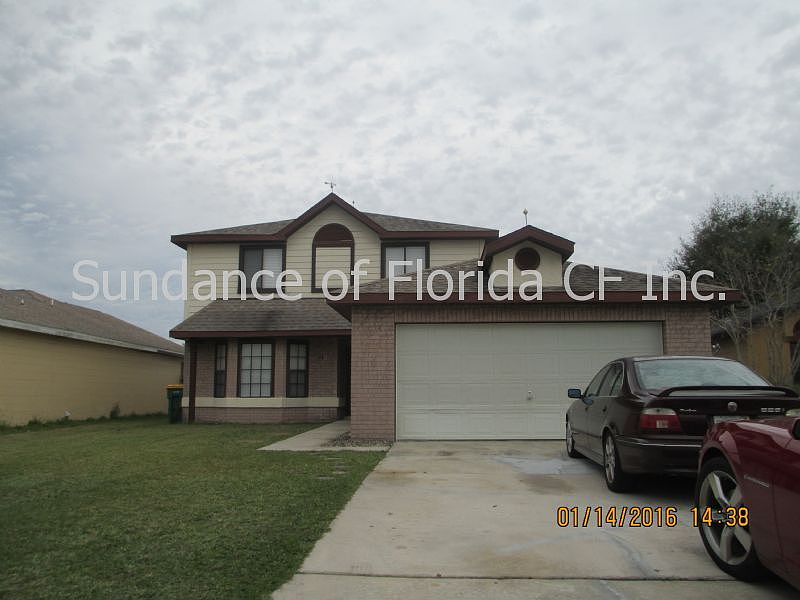 1st image of 208 N Lake Ct