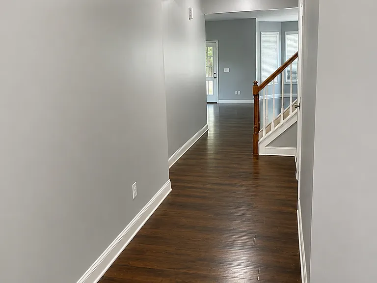 149 Cornel Ln — Photo 12