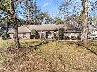 325 Bluff Dr NE, Hartselle, AL 35640