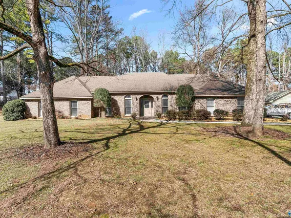 325 Bluff Dr NE, Hartselle, AL 35640