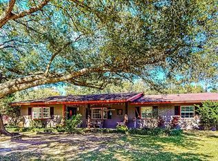 10 Perthuis Farms Rd, La Marque, TX 77568