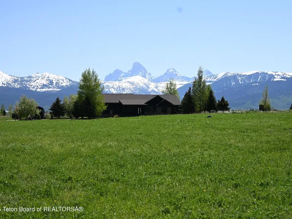 4032 Los Pinos Dr, Tetonia, ID 83452