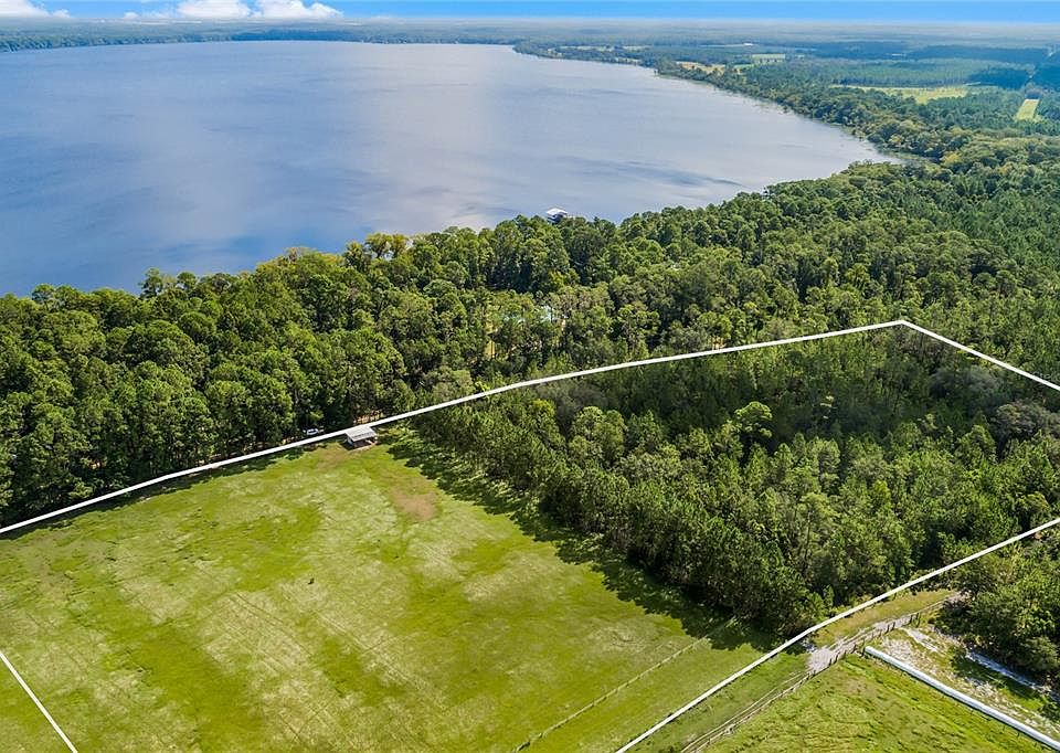 1st image of 3 Lakeshore Dr