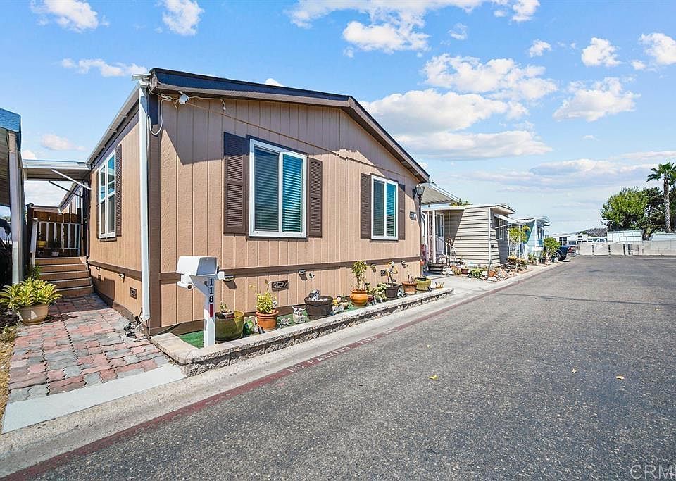 1st image of 400 Greenfield Dr Spc 118