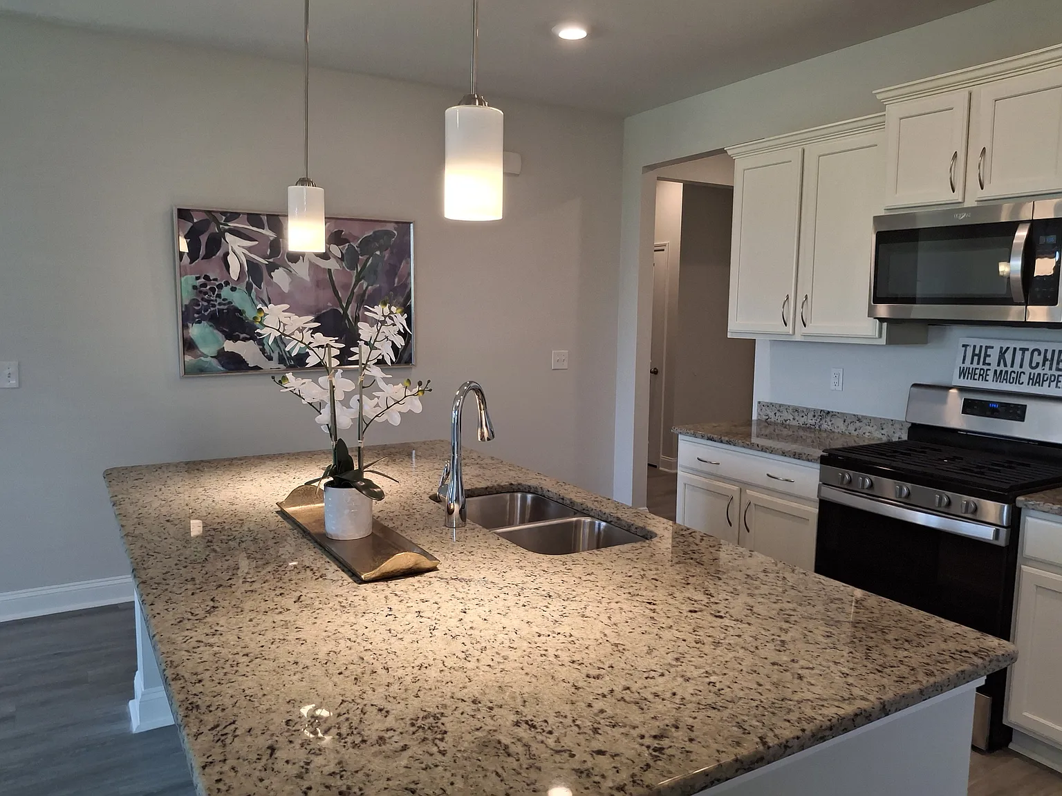 231 Walnut Grove Ct — Photo 1