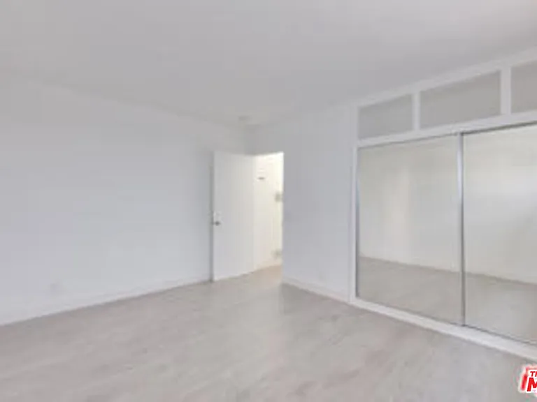 4177 Ince Blvd #1/2 — Photo 10