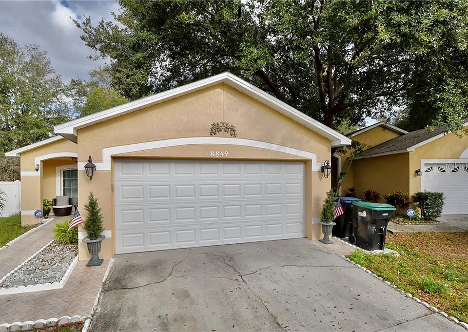 1st image of 8849 Valencia Oaks Ct