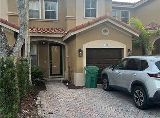 10878 SW 89th St, Miami, FL 33176