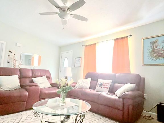 5th image of 617 Thuringer Street NW
