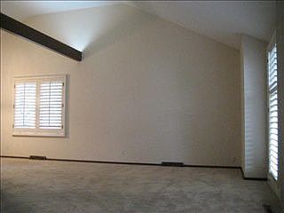 5th image of 12595 Yates St