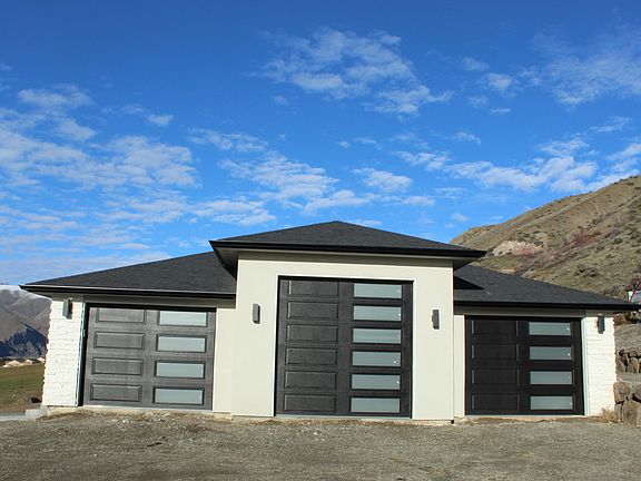 4th image of 3 Holcomb Ln