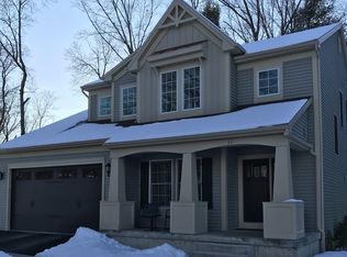 11 Chloes Way, Saratoga Springs, NY 12866