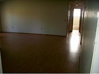 2nd image of 907 Yorktowne Dr