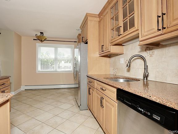 3rd image of 231 N Middletown Road #H