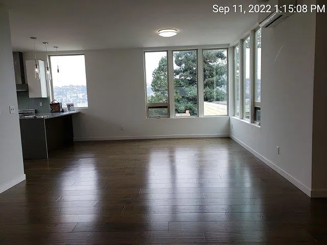 2337 W Plymouth St — Photo 8