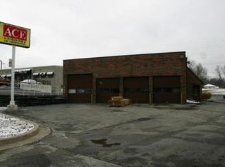 9304 E Us Highway 40, Independence, MO 64055