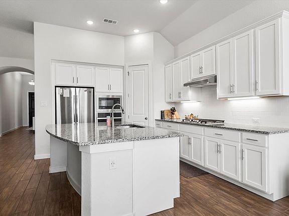 5th image of 849 Whitetail Dr