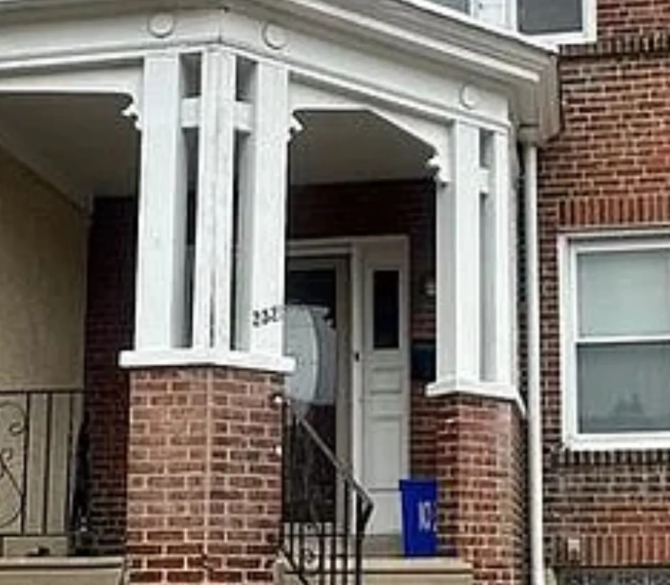 3 bed, 1.5 bath, 1190 sqft, $1,700 — Photo 1
