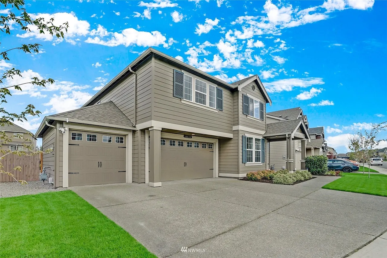 5 bed, 3496 sqft, $3,495 — Photo 3