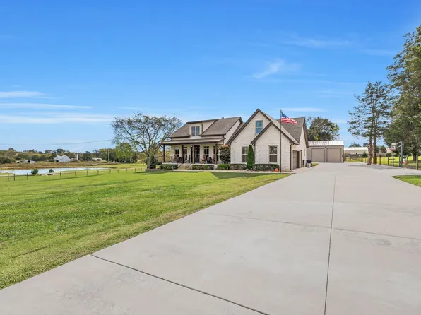 321 Dixon Rd, Shelbyville, TN 37160