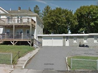 828-830 Stafford Rd, Fall River, MA 02721
