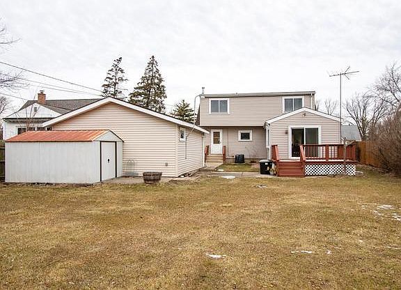 2nd image of 221 Hayes Dr