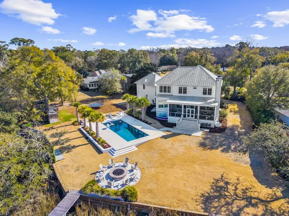 1064 N Shem Dr, Mount Pleasant, SC 29464