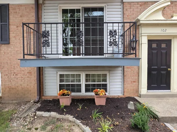 102 Algiers Ct APT 3, Louisville, KY 40218