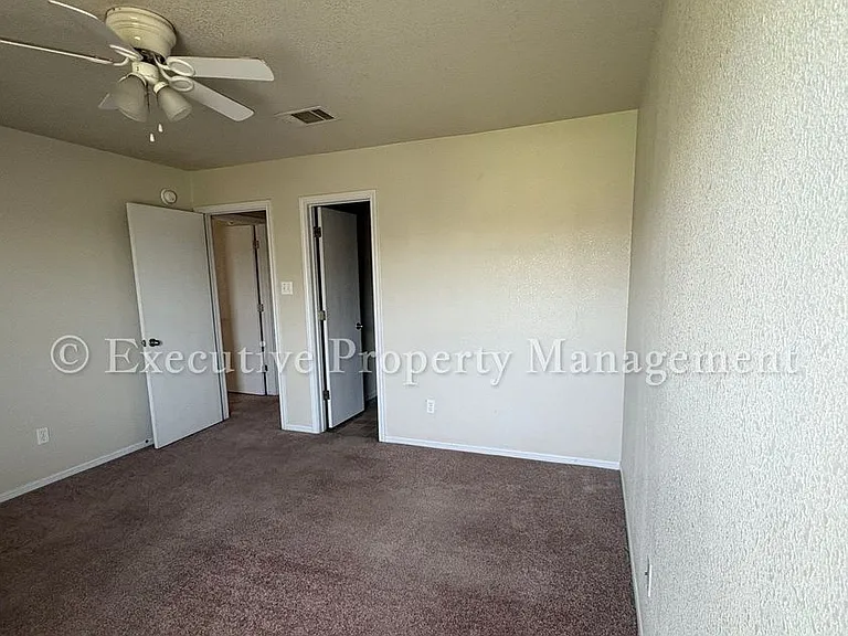 208 Janelle Dr — Photo 29
