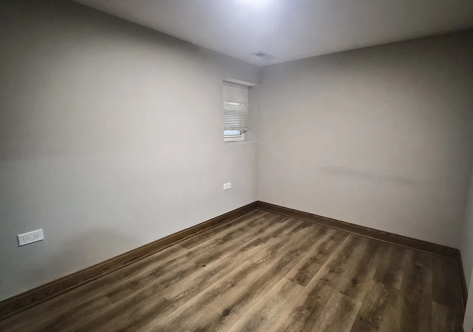 2 bed, $1,300 — Photo 4