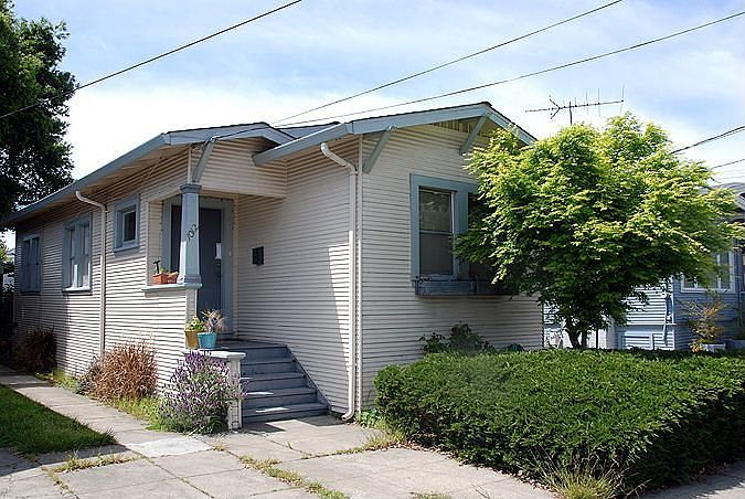 View from the street of 1012 Cornell Avenue