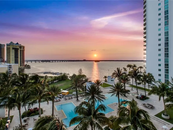 3000 Oasis Grand Blvd, Fort Myers, FL