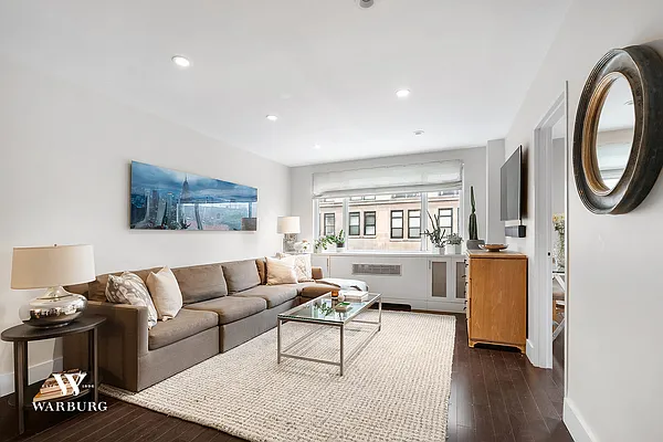 Sold by Warburg | media 2