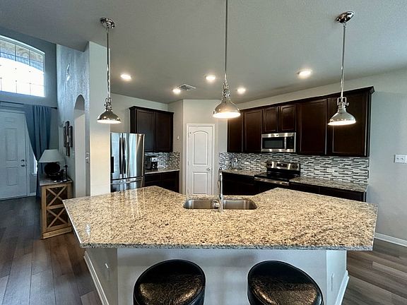 4th image of 1926 Bayou Wood Ln