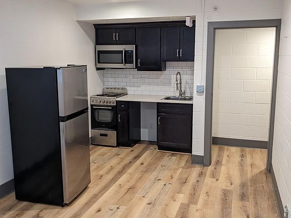 2nd image of 1076 E 200 S