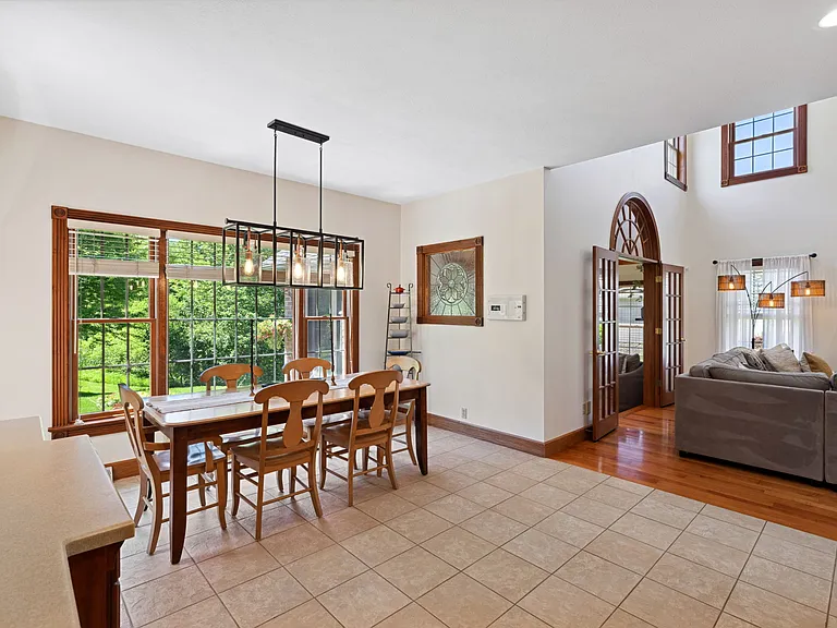 2504 Ron Dr — Photo 42