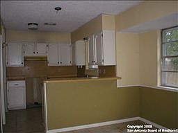 3rd image of 2318 Marilyn Kay St