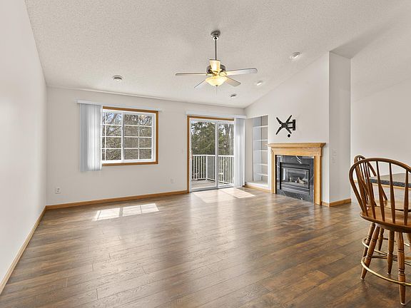 4th image of 204 Heritage Ln