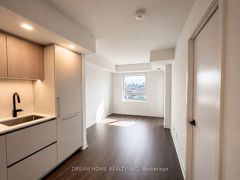 609 Sherbourne St #906 — Photo 3