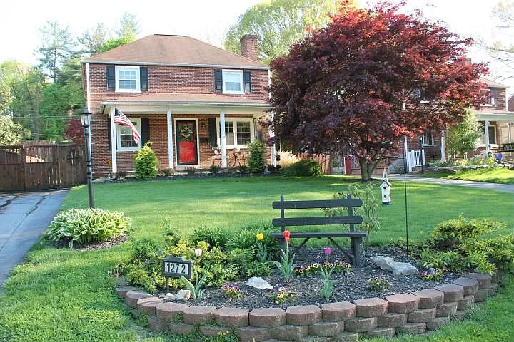 1272 Wilson Ave photo 1