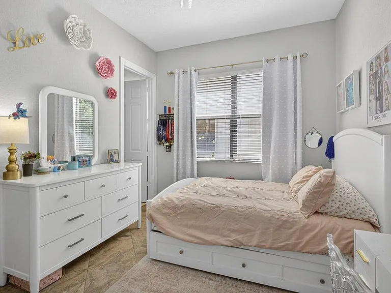 10415 Germain Ct — Photo 15
