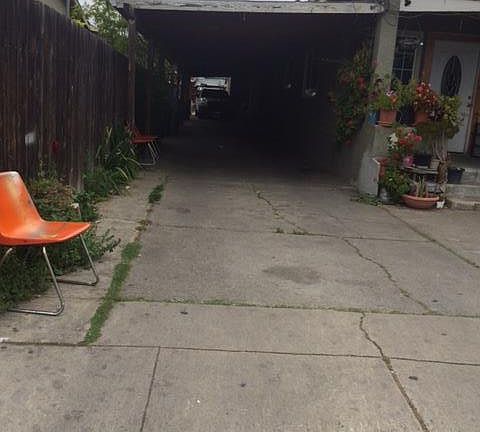 2nd image of 110 Oakland Ave