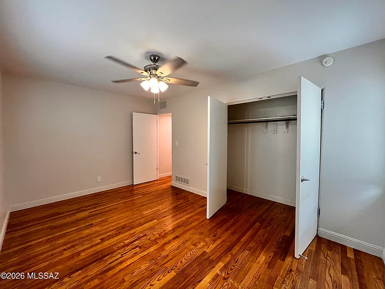 4241 E 5th St — Photo 20