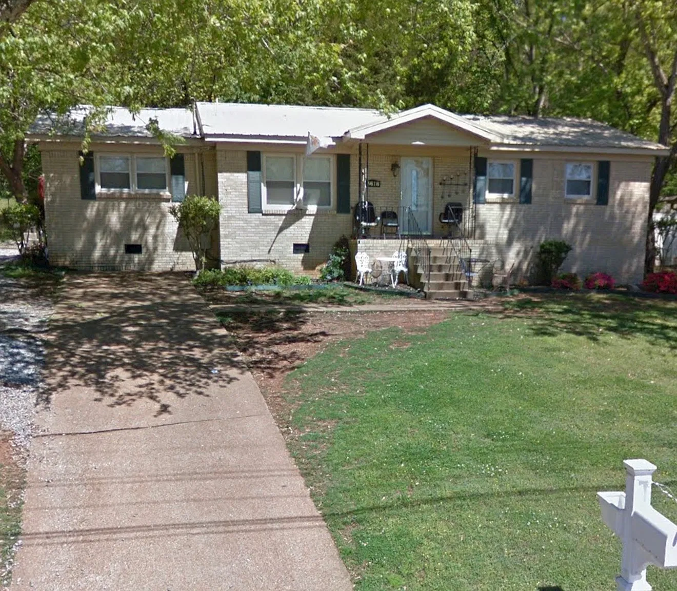 3 bed, 1.5 bath, 1551 sqft, $1,400 — Photo 1