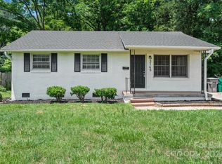 3145 Burbank Dr, Charlotte, NC 28216
