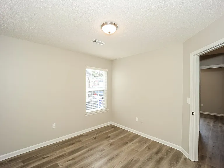 154 Fairhaven Trl — Photo 13