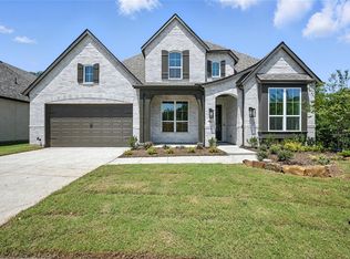 706 Hidden Creek Pkwy, Van Alstyne, TX 75495