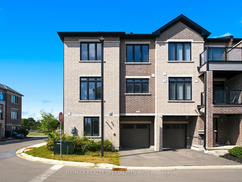 585 Colborne St #601